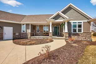 2514 Skyline Oaks Dr, De Pere, WI 54115 - Photo 2