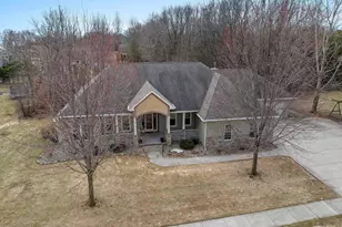 1055 Zacher Dr, Oshkosh, WI 54901 - Photo 36