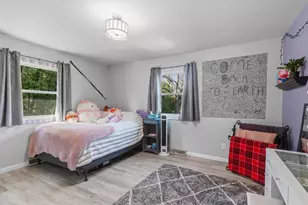 909 Brookwood Ct, Oshkosh, WI 54902 - Photo 22