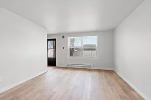 2130 Elm View Dr, Ashwaubenon, WI 54304 - Photo 4