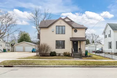 28 E 11th Street, Fond du Lac, WI 54935 - Photo 1