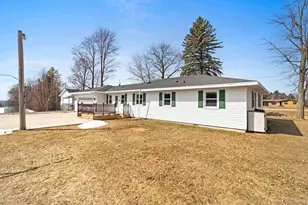 W5184 Shady Ln, Shawano, WI 54166 - Photo 4