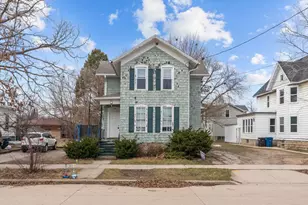 709 Franklin St, Oshkosh, WI 54901 - Photo 24