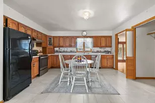 1859 Northpoint St, Oshkosh, WI 54901 - Photo 8