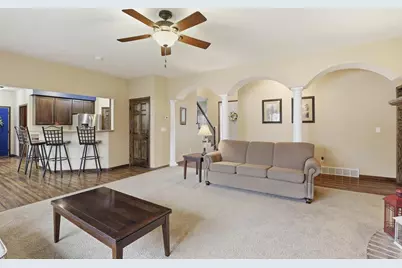 N9005 Blackoak Street, Menasha, WI 54952 - Photo 2