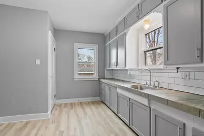 115 N Clay Street, Green Bay, WI 54301 - Photo 8