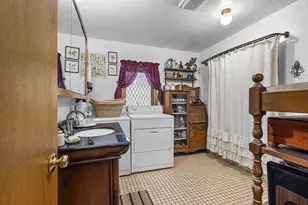 W8796 Smith Creek Rd, Crivitz, WI 54114 - Photo 32