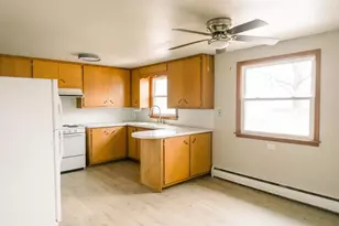 1457 Bond St, Green Bay, WI 54303 - Photo 8