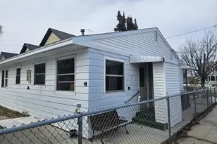 1005 8th Ave, Menominee, MI 49858 - Photo 2