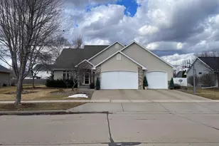 4226 E Appleseed Dr, Appleton, WI 54913 - Photo 2