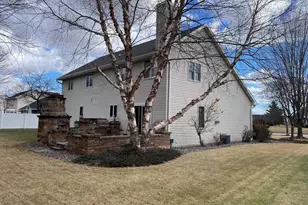 4226 E Appleseed Dr, Appleton, WI 54913 - Photo 6