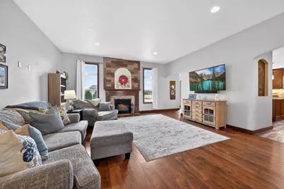 3586 Grand Meadows Crossing, Neenah, WI 54956 - Photo 6