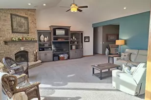 1844 Imperial Rd, Oshkosh, WI 54904 - Photo 12