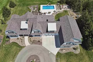 5431 River Oaks Dr, De Pere, WI 54115 - Photo 2