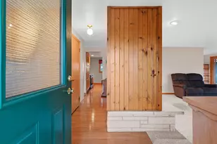 914 S Main St, Mishicot, WI 54228 - Photo 4