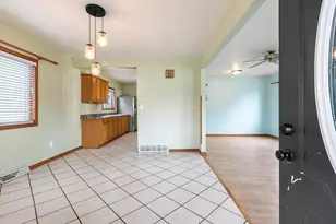 1719 21st St, Two Rivers, WI 54241 - Photo 4