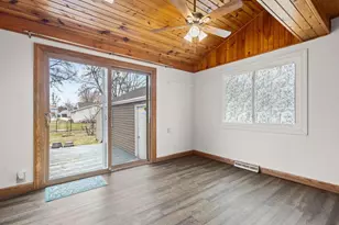 825 15th Ave, Green Bay, WI 54304 - Photo 8