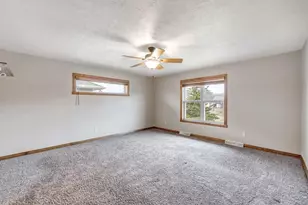 3825 Shore Crest Ln, Green Bay, WI 54311 - Photo 14