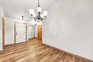 3825 Shore Crest Ln, Green Bay, WI 54311 - Photo 8