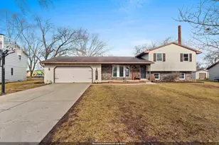 3638 Glenbrooke Ln, Green Bay, WI 54301 - Photo 1