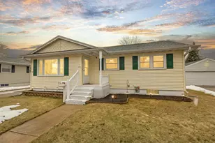 3101 16th St, Menominee, MI 49858 - Photo 1