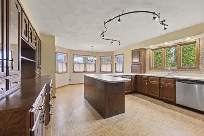 1161 Wedgewood Lane, Fond du Lac, WI 54935 - Photo 2