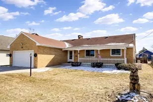 2515 17th Ave, Menominee, MI 49858 - Photo 2