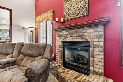 3025 White Birch Street, Kaukauna, WI 54130 - Photo 6