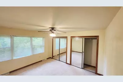 715 Edge Point Court, De Pere, WI 54115 - Photo 12