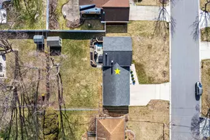 944 Duchateau Ave, Green Bay, WI 54304 - Photo 48