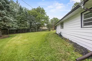 148 N Park St, Markesan, WI 53946 - Photo 30
