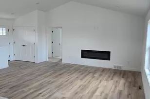 8372 Marlo Ave, Neenah, WI 54956 - Photo 2