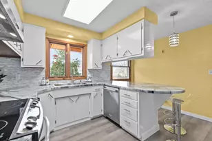 1913 Outagamie St, Appleton, WI 54914 - Photo 6