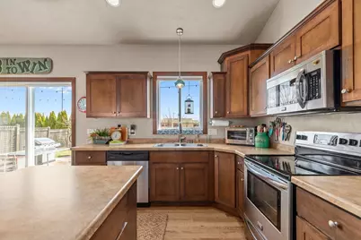 N9050 Spring Valley Road, Menasha, WI 54952 - Photo 4