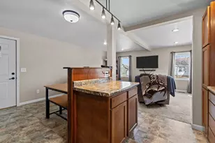 206 E Spring St, New London, WI 54961 - Photo 6