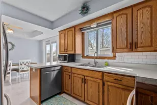 980 W Cecil St, Neenah, WI 54956 - Photo 2