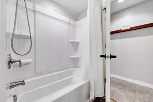 509 N Erie St, De Pere, WI 54115 - Photo 24