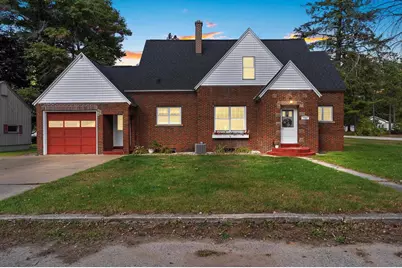 702 Mira Avenue, Crivitz, WI 54114 - Photo 1