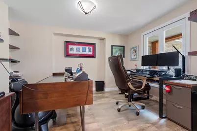 2031 Parkwood Court, Green Bay, WI 54304 - Photo 8