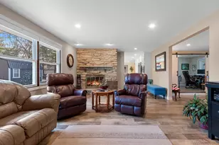 2031 Parkwood Ct, Green Bay, WI 54304 - Photo 16
