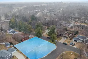 2031 Parkwood Ct, Green Bay, WI 54304 - Photo 46