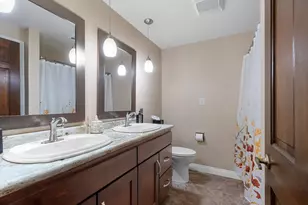 2031 Parkwood Ct, Green Bay, WI 54304 - Photo 38