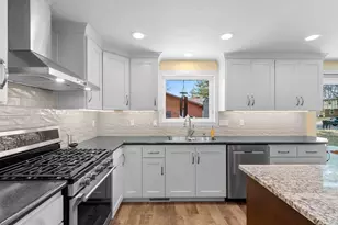 2031 Parkwood Ct, Green Bay, WI 54304 - Photo 20