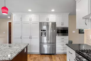 2031 Parkwood Ct, Green Bay, WI 54304 - Photo 22
