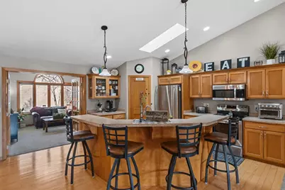 801 Pinecrest Road, Green Bay, WI 54313 - Photo 10