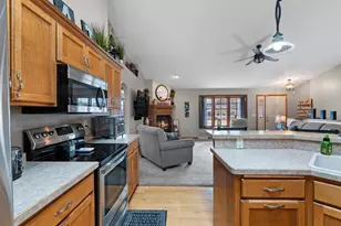 801 Pinecrest Rd, Green Bay, WI 54313 - Photo 16