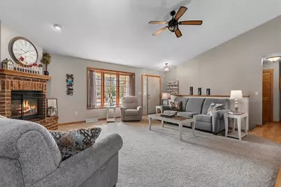 801 Pinecrest Road, Green Bay, WI 54313 - Photo 8