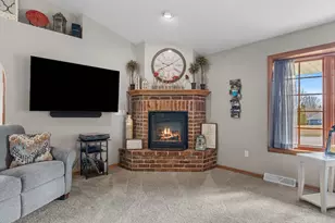 801 Pinecrest Rd, Green Bay, WI 54313 - Photo 6