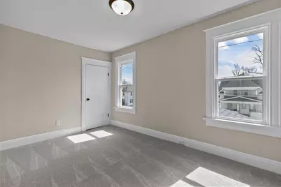 22 E Melvin Avenue, Oshkosh, WI 54901 - Photo 16