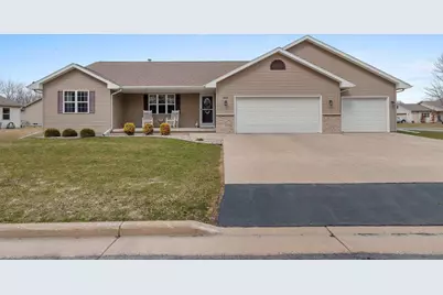 2008 Natures Way, Menasha, WI 54952 - Photo 2